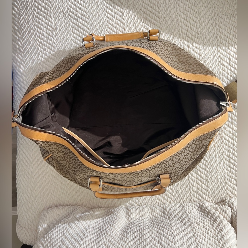 Coach Stylish Tan Leather and Brown Bag - Picture 9 of 15